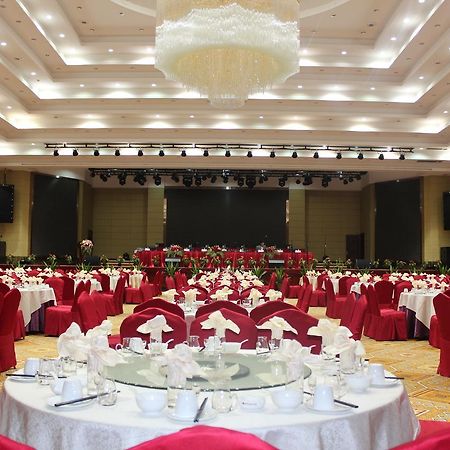 Yinruilin International Hotel Kunming Exteriör bild