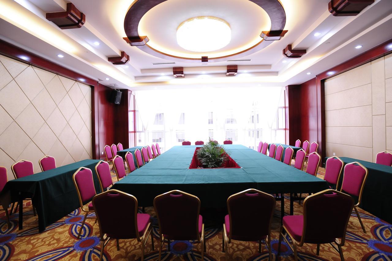 Yinruilin International Hotel Kunming Exteriör bild