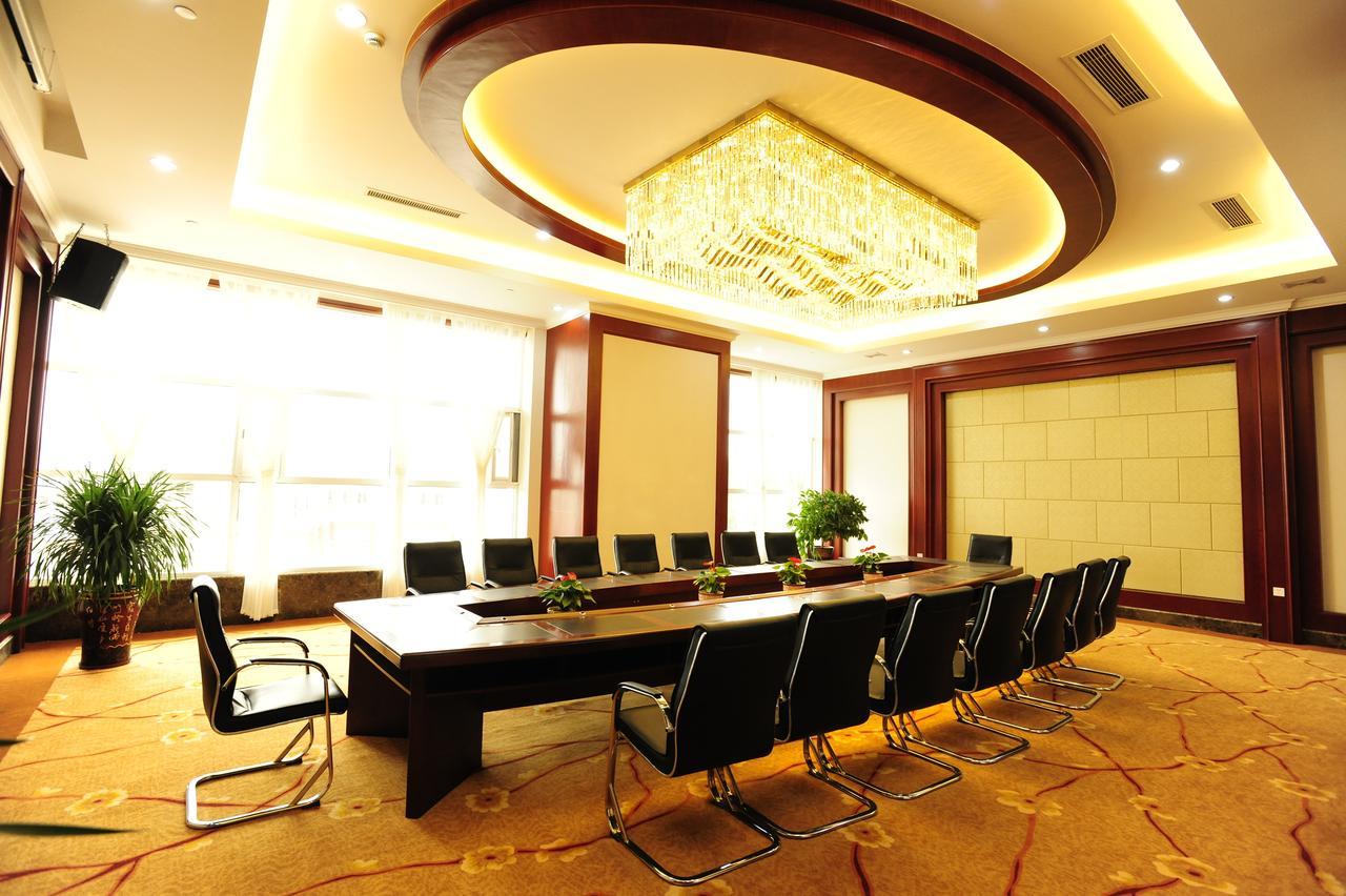 Yinruilin International Hotel Kunming Exteriör bild